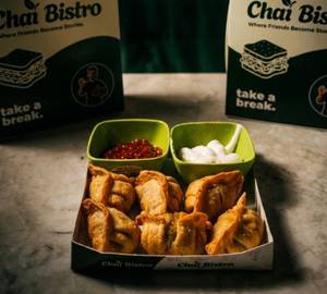 Veg momos [6 pcs]
