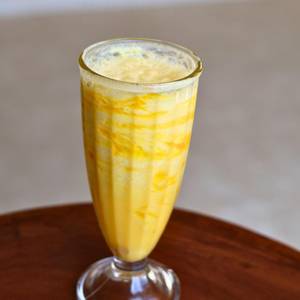Mango Cheesecake Shake