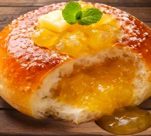 Pineapple Bun Maska