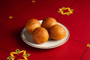 Ghee Sweet Paniyaram (4 Pcs)