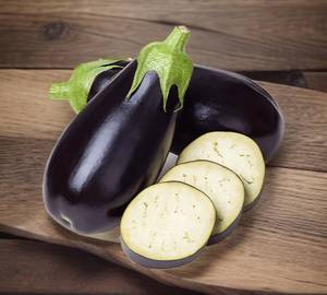 Brinjal/Begun(500 Gram) টাটকা বেগুন