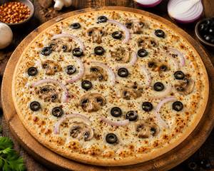 Creamy Mushroom Magic Pizza