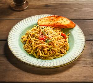 Spaghetti Aglio Olio Peperoncino Pasta