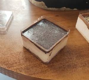 Tiramisu Cheese Cake Tub