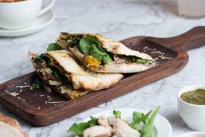 Panuozzo - Roasted Chicken With Pesto (Del)
