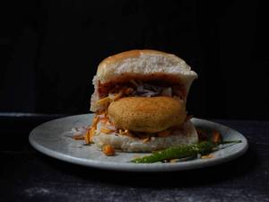 Additional Vadapav