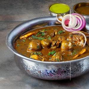 Mushroom baoli handi