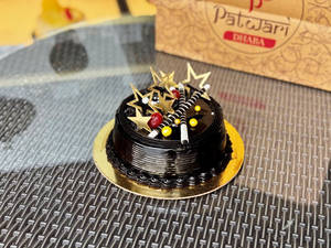 Chocolate Truffle Cake 650/-