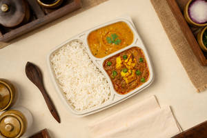 Matar Paneer Mini Veg Thali
