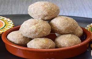 Atta Ladoo