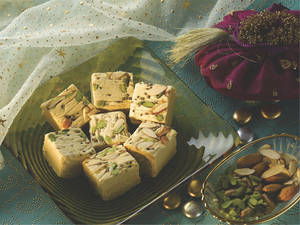 Soan Papdi (500 Gm)