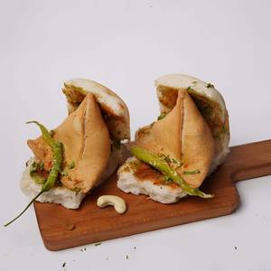 Samosa Pav (1 Pieces)