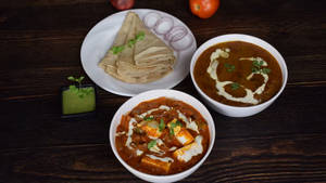 Paneer Lababdar With Dal Makhani And 12 Rumali Roti       