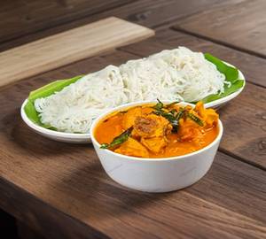 Idiyappam Chicken Curry