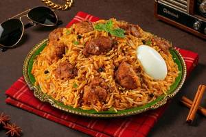 Fire Veeran Andhra Chicken Biryani (Serves 1 - 530gms).