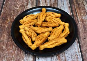 Karela Mathri