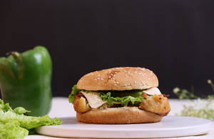 Veg Momo Burger