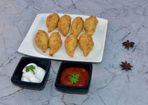 Paneer Fried Momos [6 Pieces]