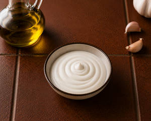 Garlic Yogurt Sauce (50ml)