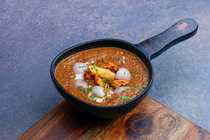 Gongura Mamsam Koora(mutton Curry)