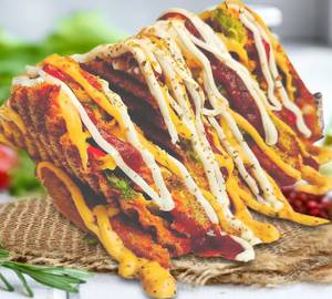 Paneer Pizza Sandwich ( Brown Bread )
