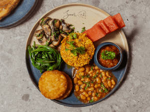 Veg Big Breakfast Platter