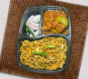 Noodles & Chilli Chicken