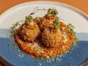 Arancini (stuffed Risotto Balls) (3 Pcs)