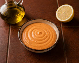 Spicy Garlic Yoghurt (50ml)