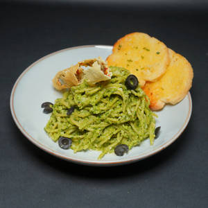 Vegetarian Spaghetti Aglio E Olio With Parmesan
