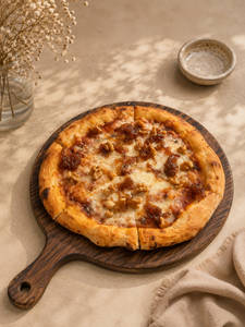 Fig & Onion Pizza