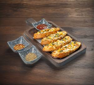Mushroom, Olive And Cheese Garlic Bread