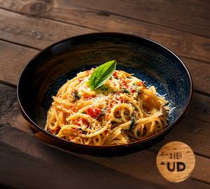 Spagiti aglio olio