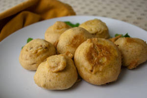 Aloo Chop with Ghoogney