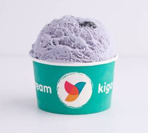 Black currant ice cream