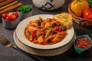 Penne With Vegetables In Pink Sauce