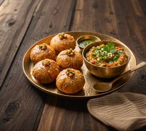 Fried Litti Chokha [4 Pieces, Serves 1]