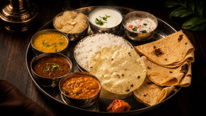 Super Delux Maharashtrian Veg Thali - Chapati