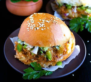 Shawayi Mixed Burger