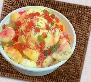 Fruit Salad With Butterscotch Ice Creams