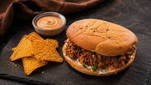 Mock-meat Baked Bhaji Bun