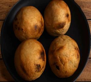 Plain Litti Chokha [4 Pieces, Serves 1]