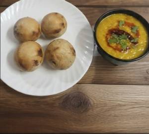 Litti With Dal Tadka