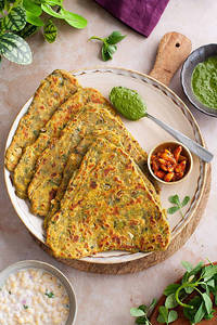 Green Chilli Paratha