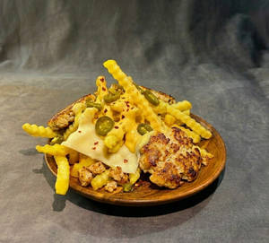 Chicken Loaded Cheesy Fries