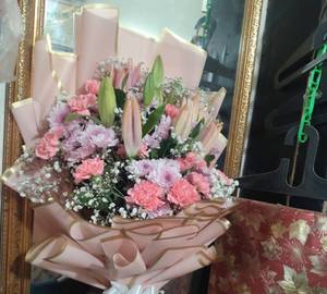 Frshpink Lily's With Pink Roses Or Pinkys Daisy's Combine