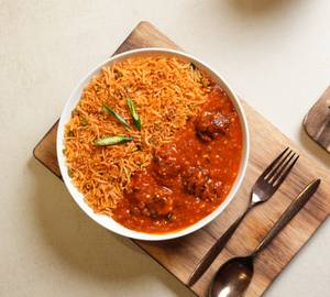 Veg Manchurian With Chilli Garlic Rice Bowl [450 g]