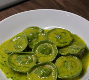 Spinach ricoatta ravioli ( contain egg)