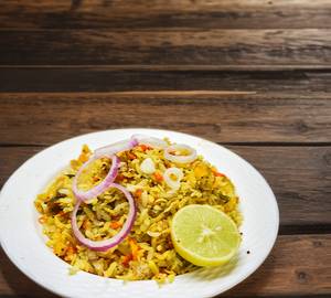 Classic kanda veg poha
