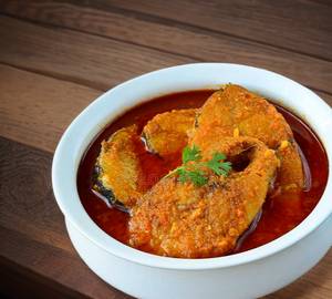 Kolkata Famous Fish Curry [2 Pieces]